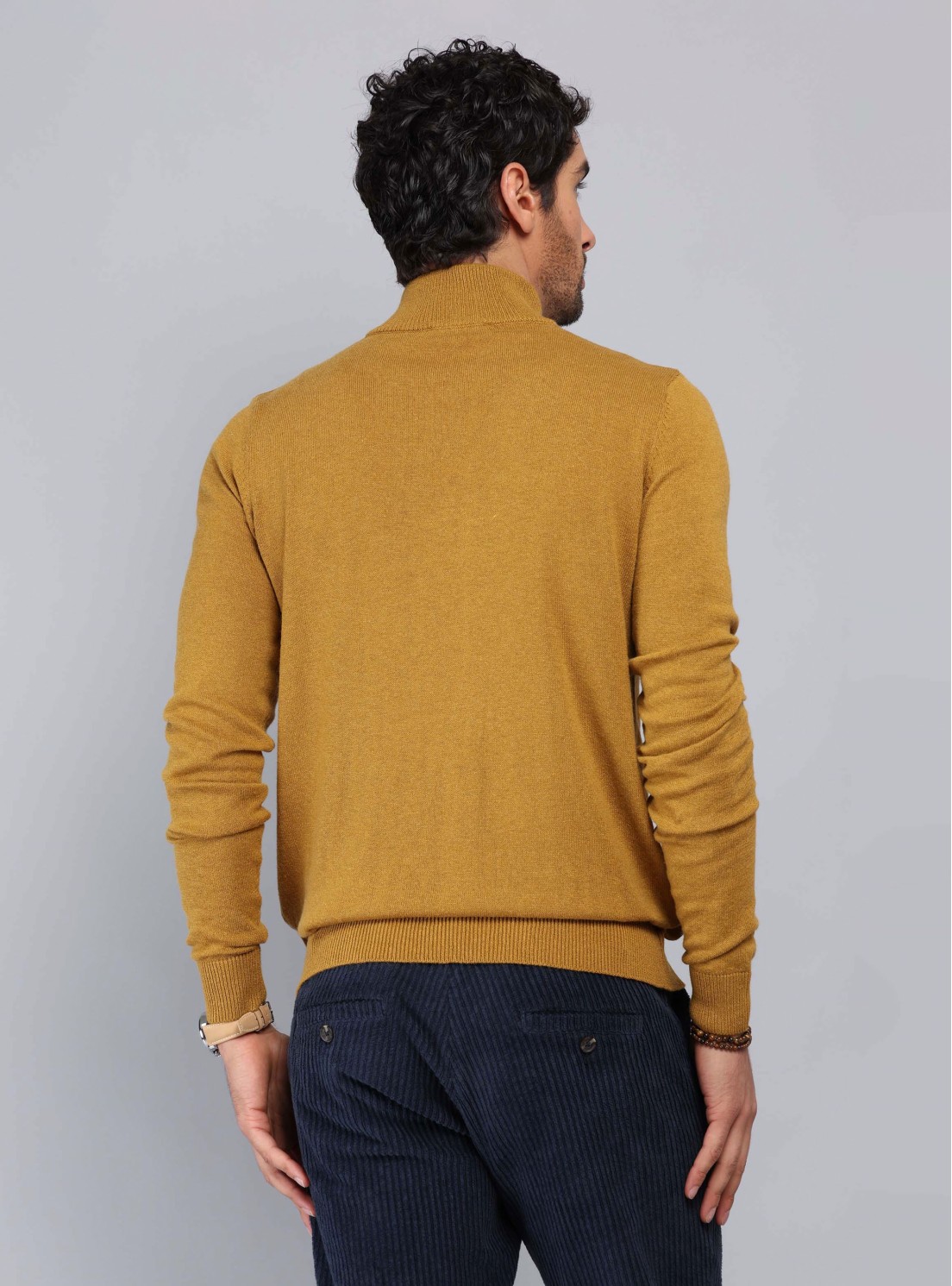 Sweater Cuello Alto Regular Fit Mostaza Piero Butti Sweater Cuello Alto Regular Fit Mostaza Piero Butti
