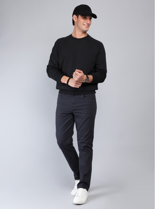 Polerón Cuello Redondo Regular Fit Negro Piero Butti Polerón Cuello Redondo Regular Fit Negro Piero Butti