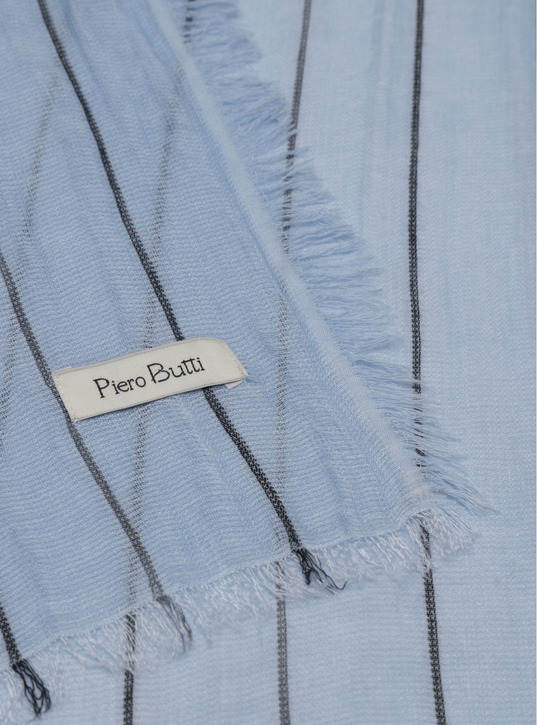 Pañuelo Viscosa A Rayas Celeste Piero Butti Pañuelo Viscosa A Rayas Celeste Piero Butti