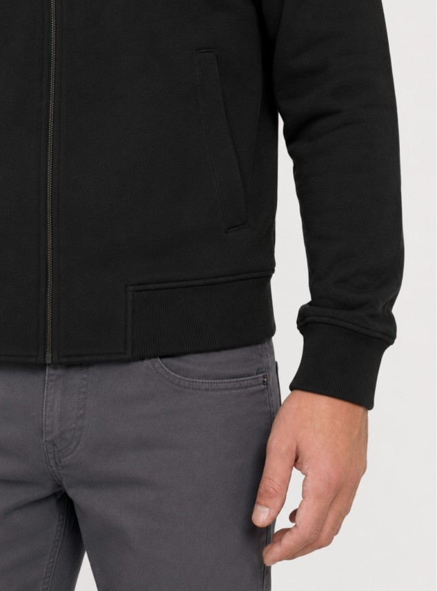 Polerón Cuello Alto Regular Fit Negro Piero Butti Polerón Cuello Alto Regular Fit Negro Piero Butti