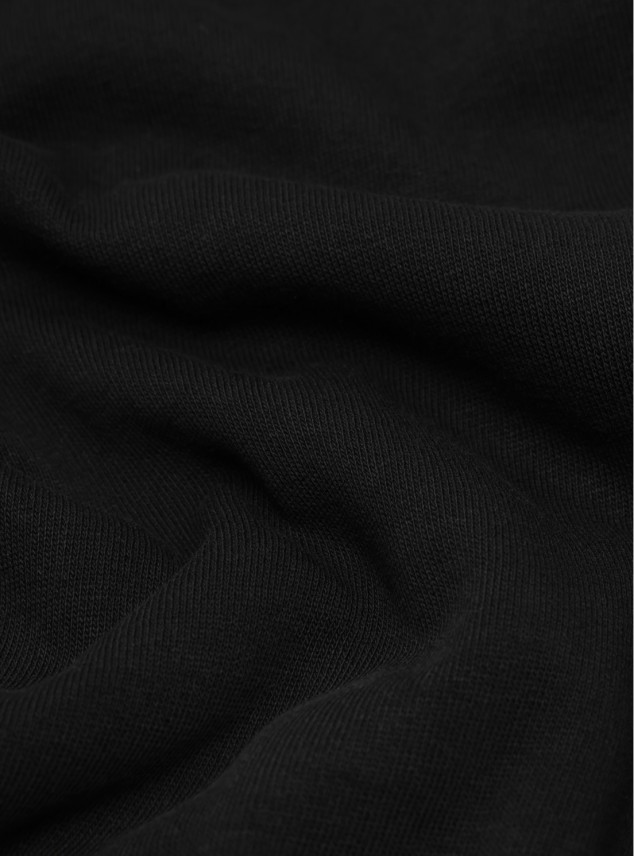 Polerón Cuello Alto Regular Fit Negro Piero Butti Polerón Cuello Alto Regular Fit Negro Piero Butti
