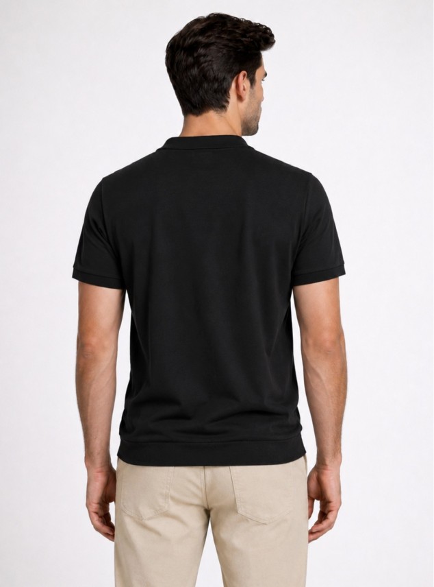 Polera tejida Lisa Regular Fit Negro Piero Butti Polera tejida Lisa Regular Fit Negro Piero Butti