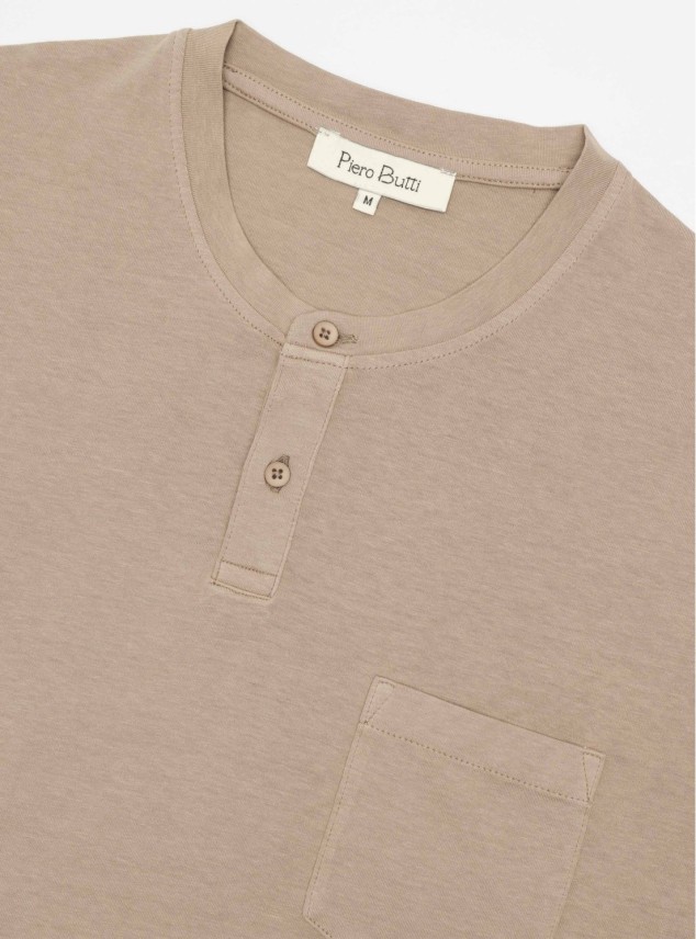 Polera Lisa Stone Wash Regular Fit Café Piero Butti Polera Lisa Stone Wash Regular Fit Café Piero Butti