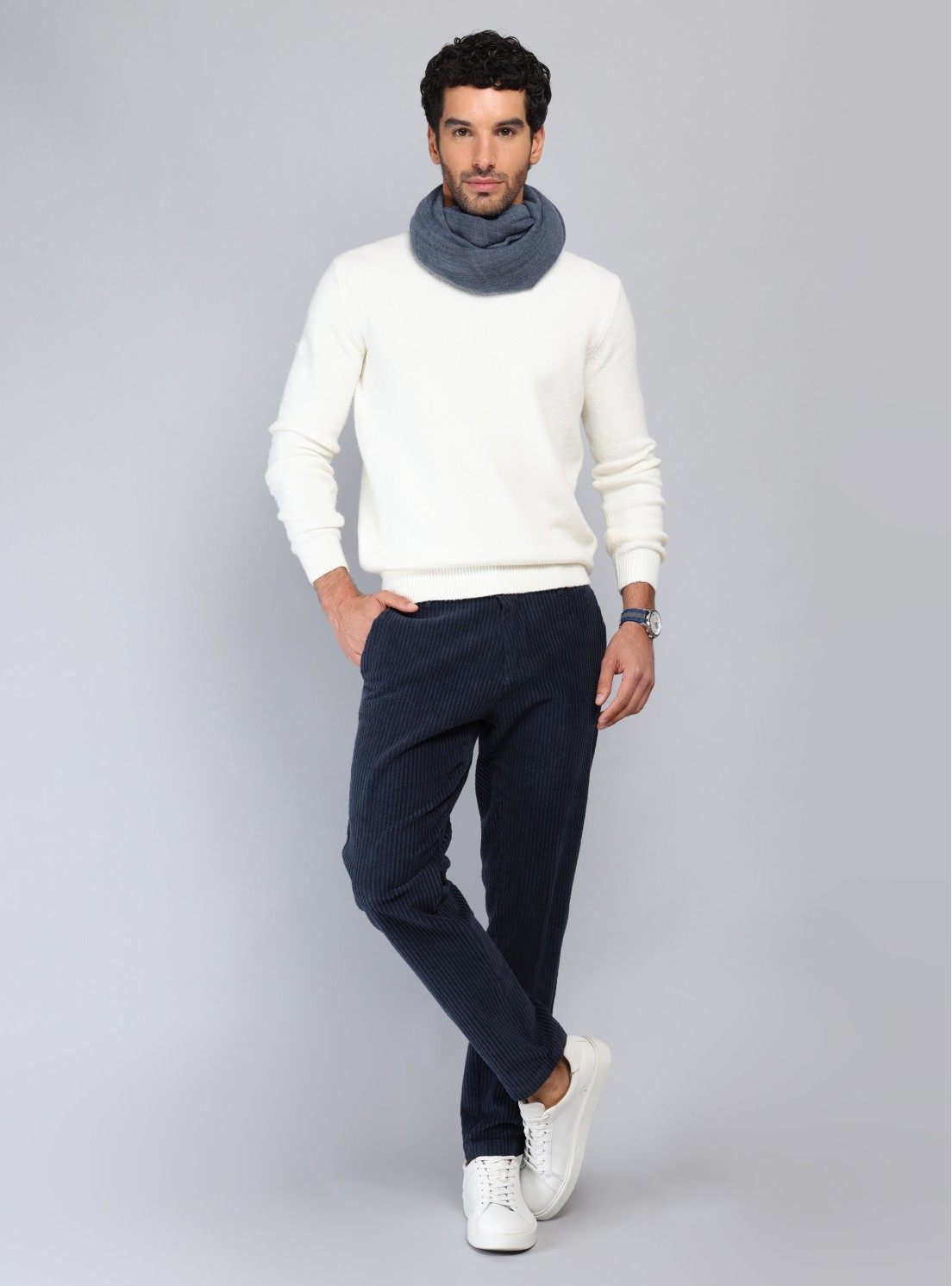 Sweater Liso Cuello Redondo Piero Butti Sweater Liso Cuello Redondo Piero Butti
